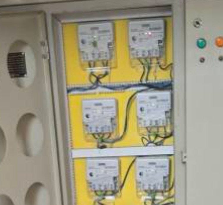 فعالیت ۱۵ اکیپ عملیاتی برای نصب کنتور های هوشمند در ایلام